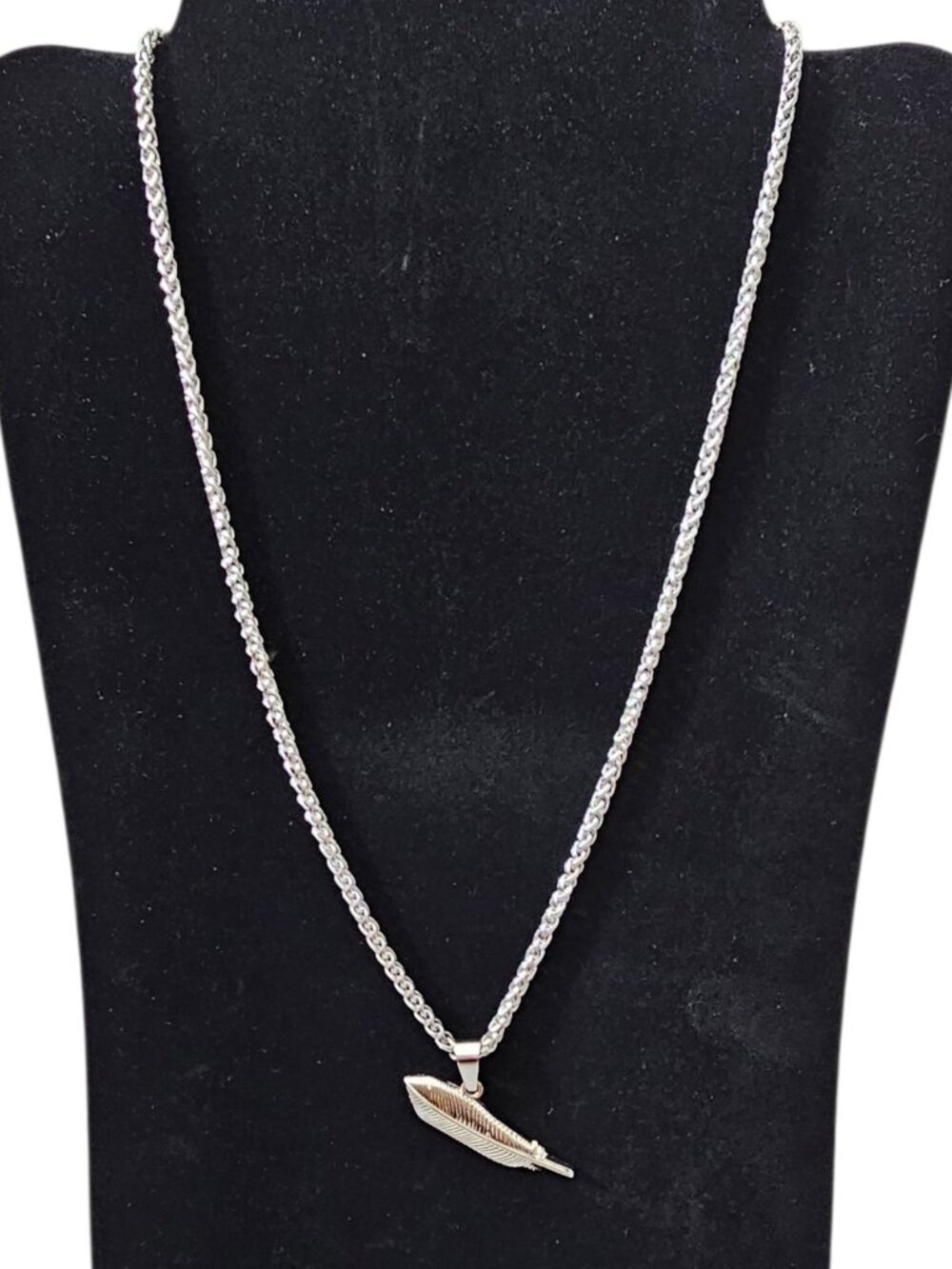Southern String Hat Co Silver Metal Feather Chain Necklace Exclusive